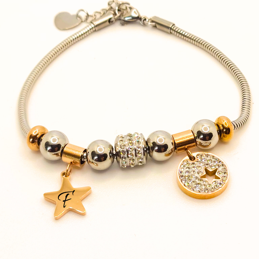 Stella del Cuore" – Bracciale con Charm Personalizzabile e Dettagli Brillanti