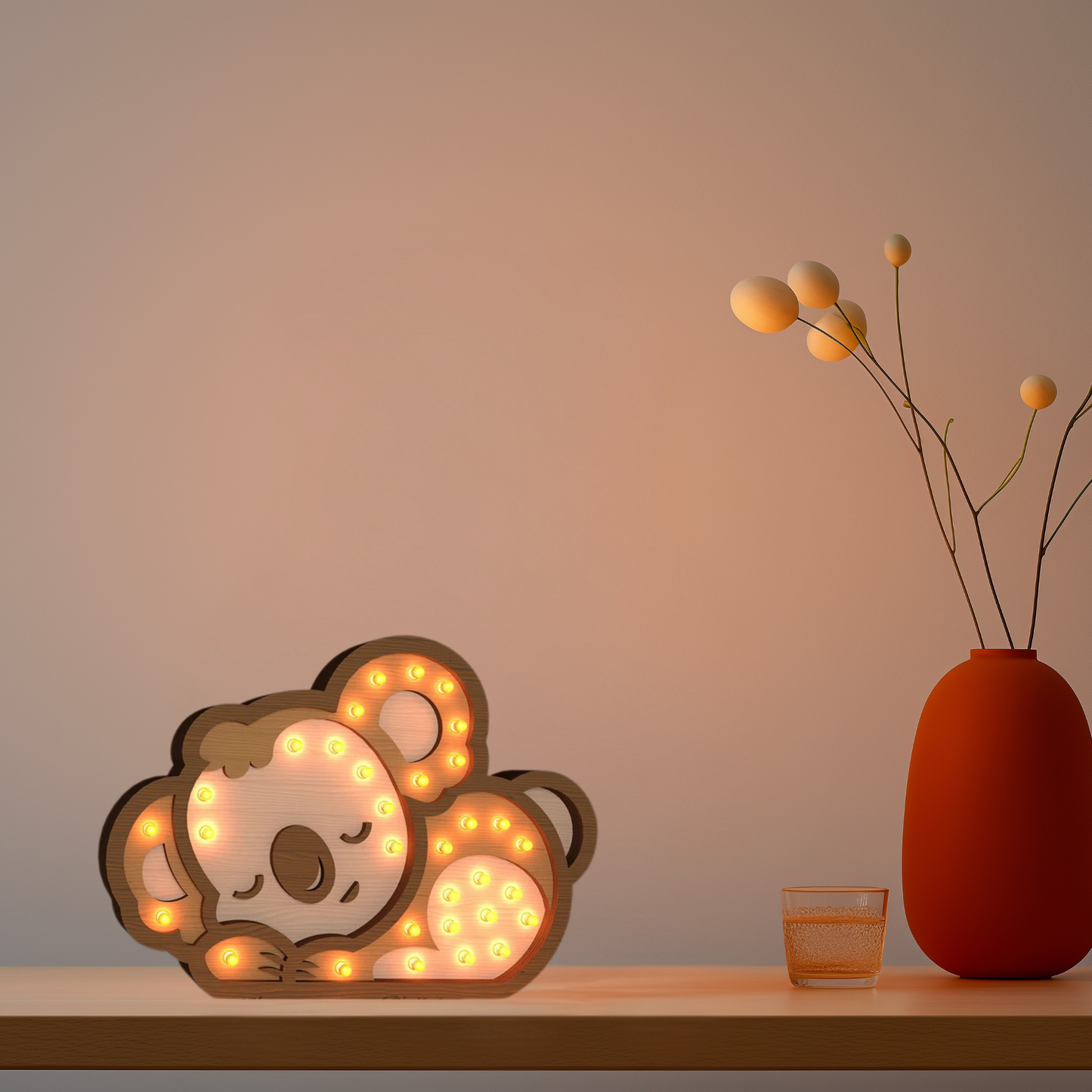 Lampada Notturna in Legno Koala – Un Tocco di Magia per la Cameretta