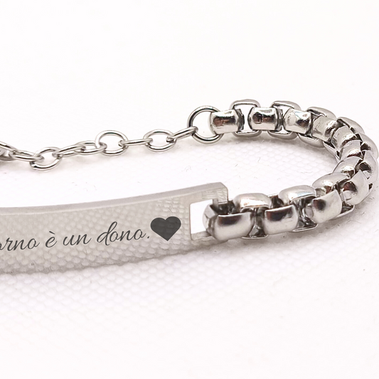 Bracciale a Catena Cubana con Banda Personalizzabile – Stile e Carattere