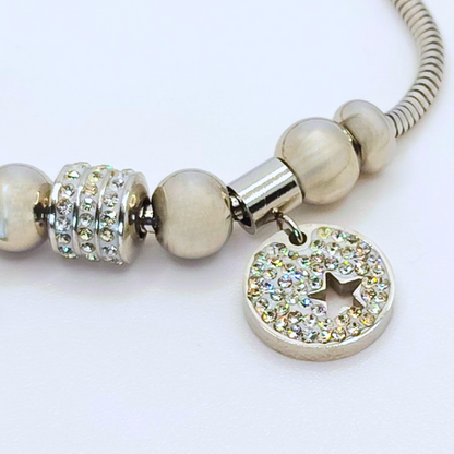 Stella del Cuore" – Bracciale con Charm Personalizzabile e Dettagli Brillanti