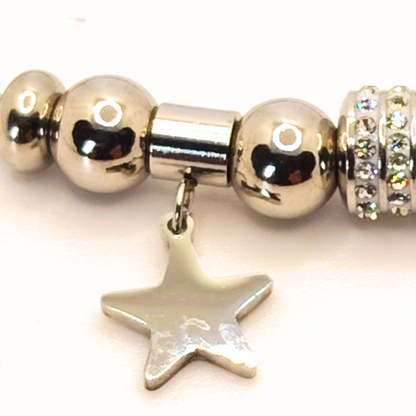 Stella del Cuore" – Bracciale con Charm Personalizzabile e Dettagli Brillanti