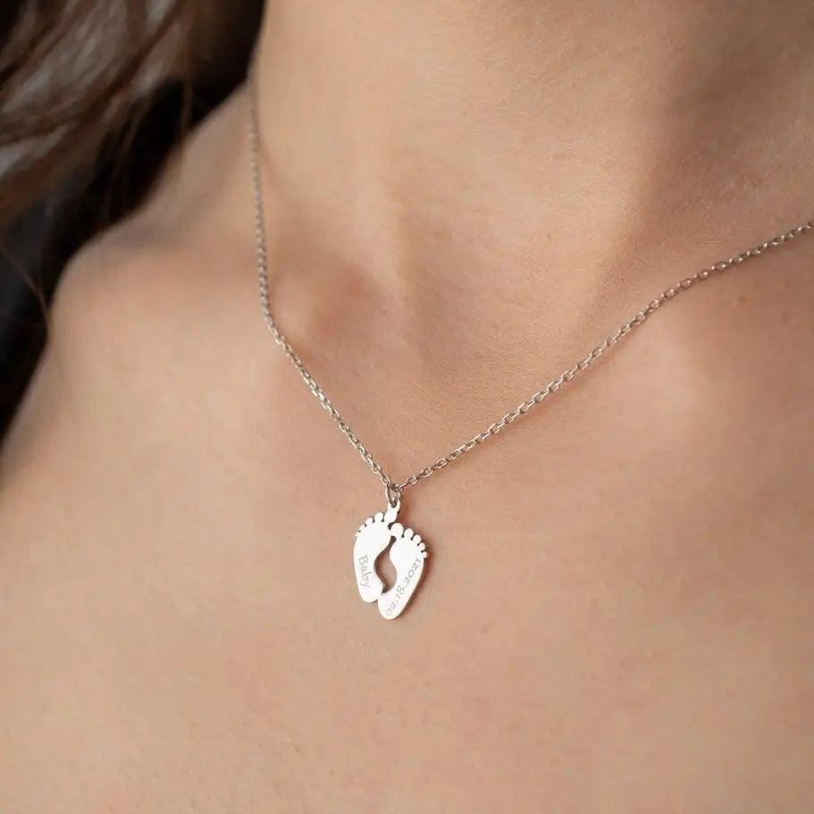 Collana Personalizzabile con Ciondolo Piedini color Oro Argento  – Incisione Nome e Data