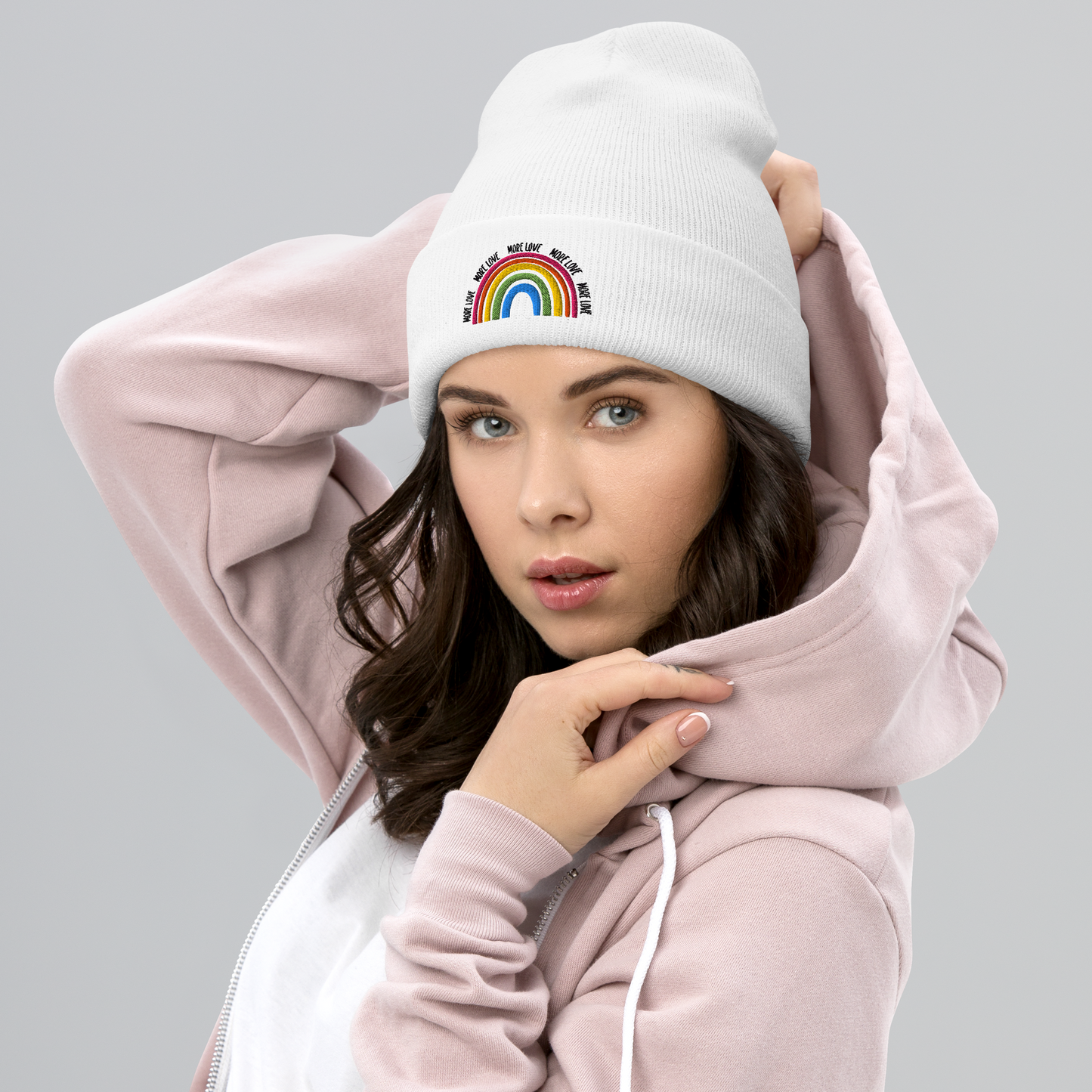 Cappello Ricamato Donna – Stile e Comfort in Ogni Stagione
