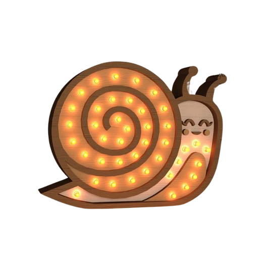 Lampada Notturna in Legno Lumaca– Un Tocco di Magia per la Cameretta